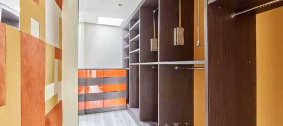 Dúplex de 3 dormitorios en Paris, France No. 182651 4