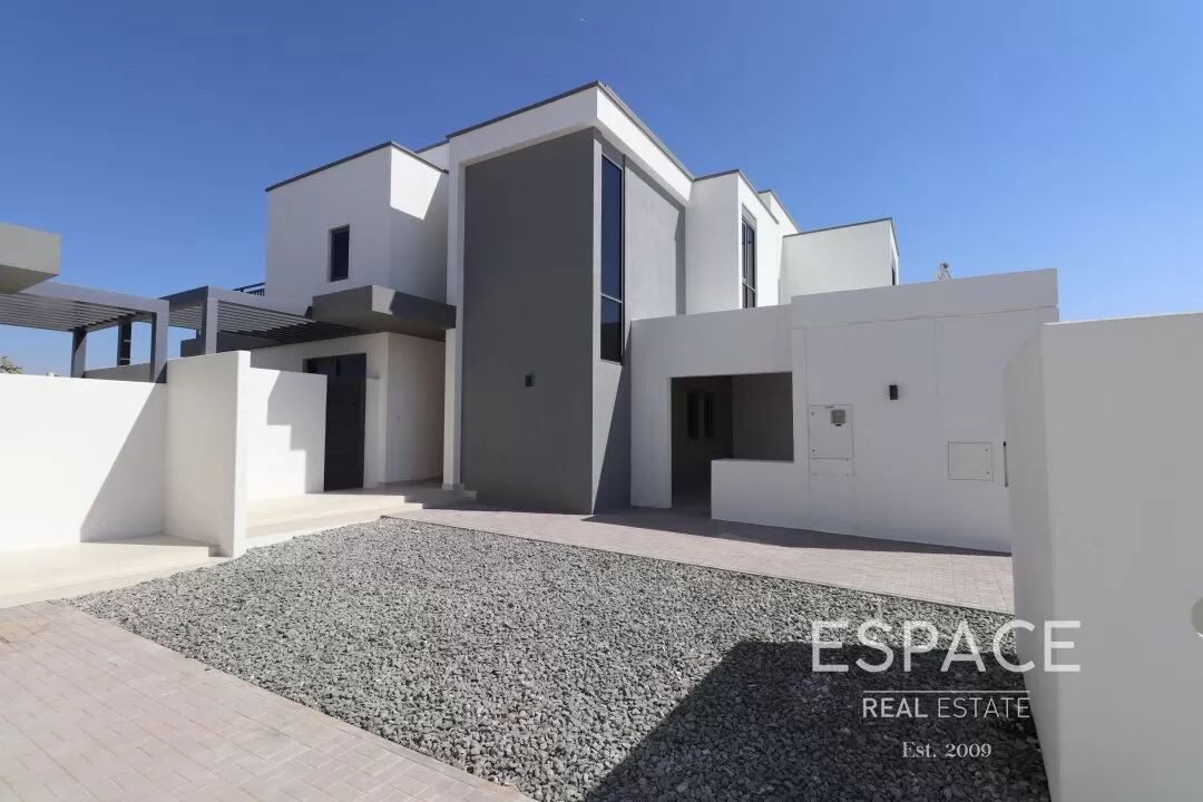 4 bedrooms Villa in Dubai Hills Estate, UAE No. 106180