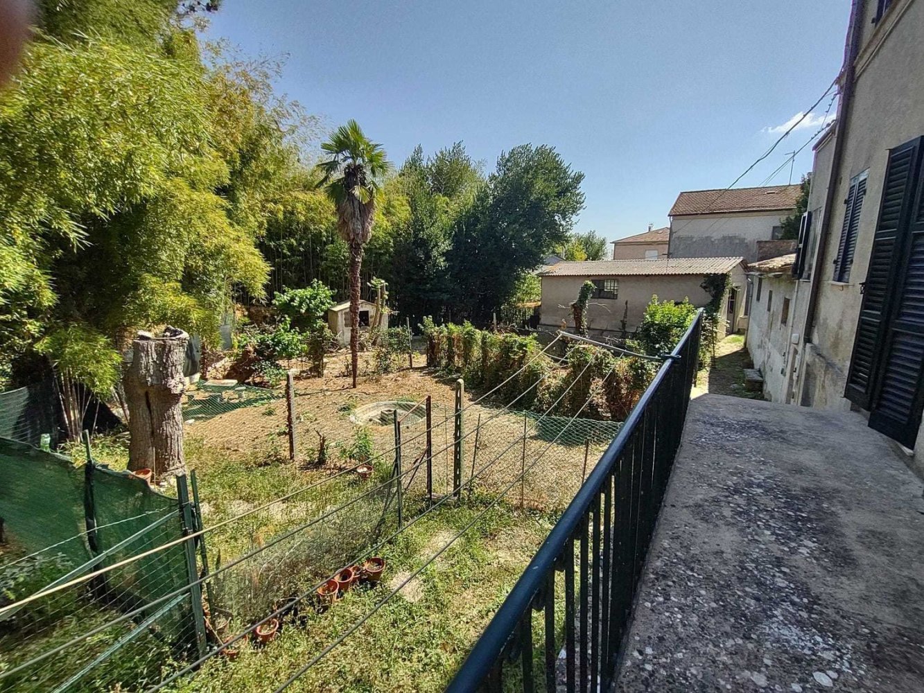 Apartamento de 4 habitaciónes en Belvedere Ostrense, Italy No. 92685