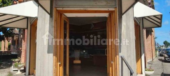 Imóvel comercial de 2 divisões em Ferrara, Italy N.º 304887 2