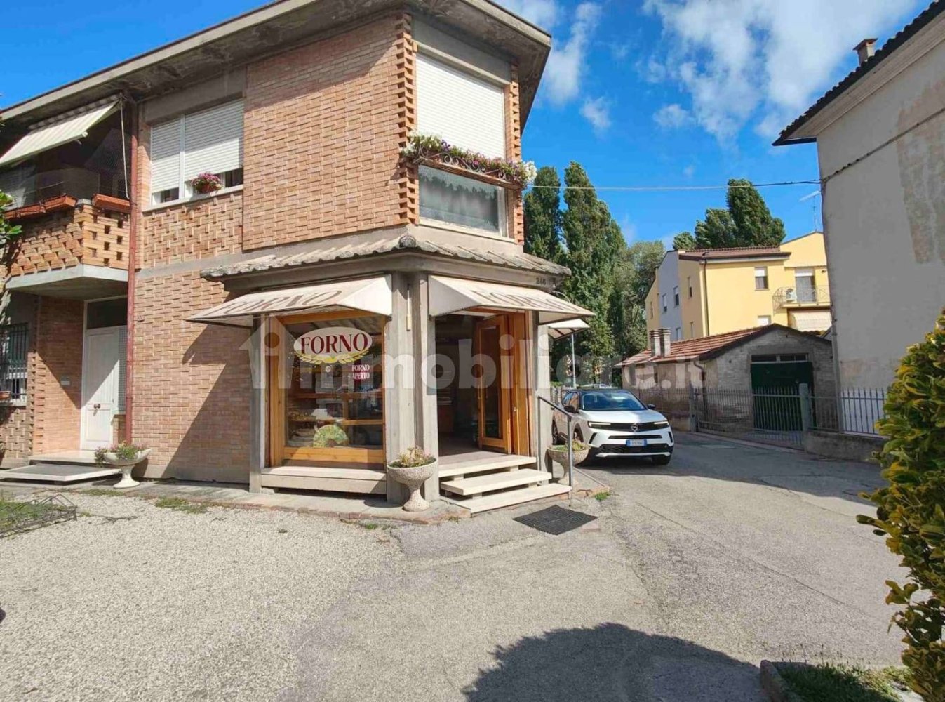 Imóvel comercial de 2 divisões em Ferrara, Italy N.º 304887