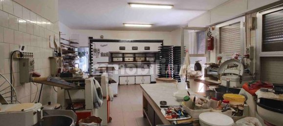 Imóvel comercial de 2 divisões em Ferrara, Italy N.º 304887 14