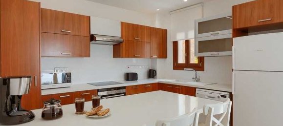 4 Schlafzimmer Haus in Paphos, Cyprus, Nr. 6647 3