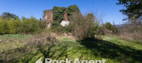 Дом с 14 комнатами в Лукка, Италия № 68403 13