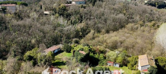 Дом с 14 комнатами в Лукка, Италия № 68403 18