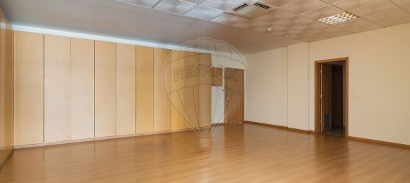 Oficina en Lisbon, Portugal 98 m² No. 57216 2