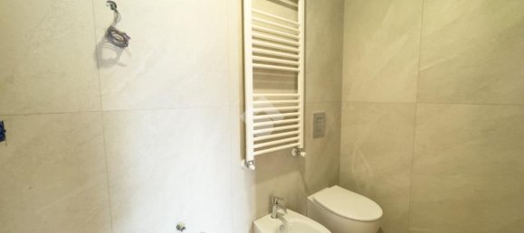 2-salle Appartement à Lissone, Italy No. 16442 23