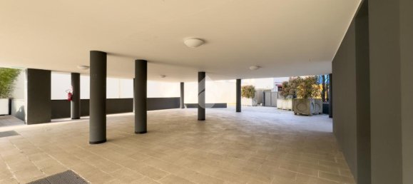 2-salle Appartement à Lissone, Italy No. 16442 14