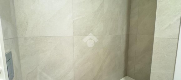 2-salle Appartement à Lissone, Italy No. 16442 16