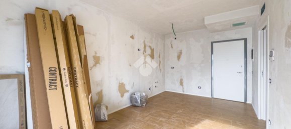 2-salle Appartement à Lissone, Italy No. 16442 20