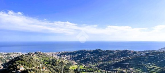 Casa de 4 habitaciónes en Sanremo, Italy No. 69951 30