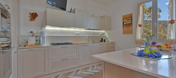 Casa de 4 habitaciónes en Sanremo, Italy No. 69951 3