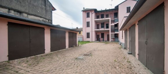 2-salle Appartement à Palestro, Italy No. 237091 3