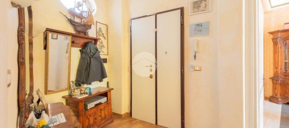Apartamento de 3 habitaciónes en Rome, Italy No. 139123 3