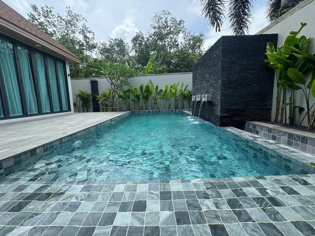 2 bedrooms Cafe / restaurant in Phuket, Thailand No. 7547