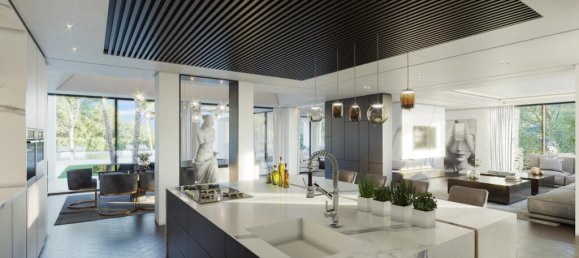 5 bedrooms Villa in Marbella, Spain No. 93635 7