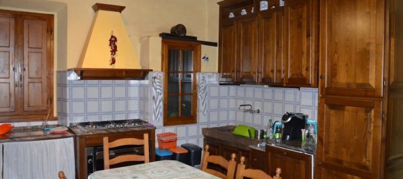 12 rooms House in Lucca, Italy No. 80058 8