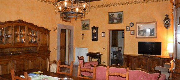 12 rooms House in Lucca, Italy No. 80058 12