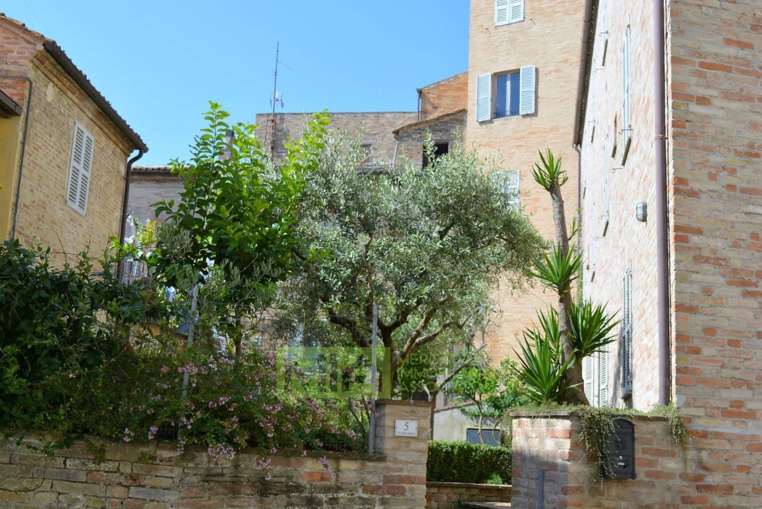 Studio in Fermo, Italy No. 9730