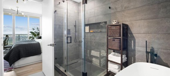 2 Schlafzimmer Gewerbliche Immobilien in Miami, USA, Nr. 615633 16