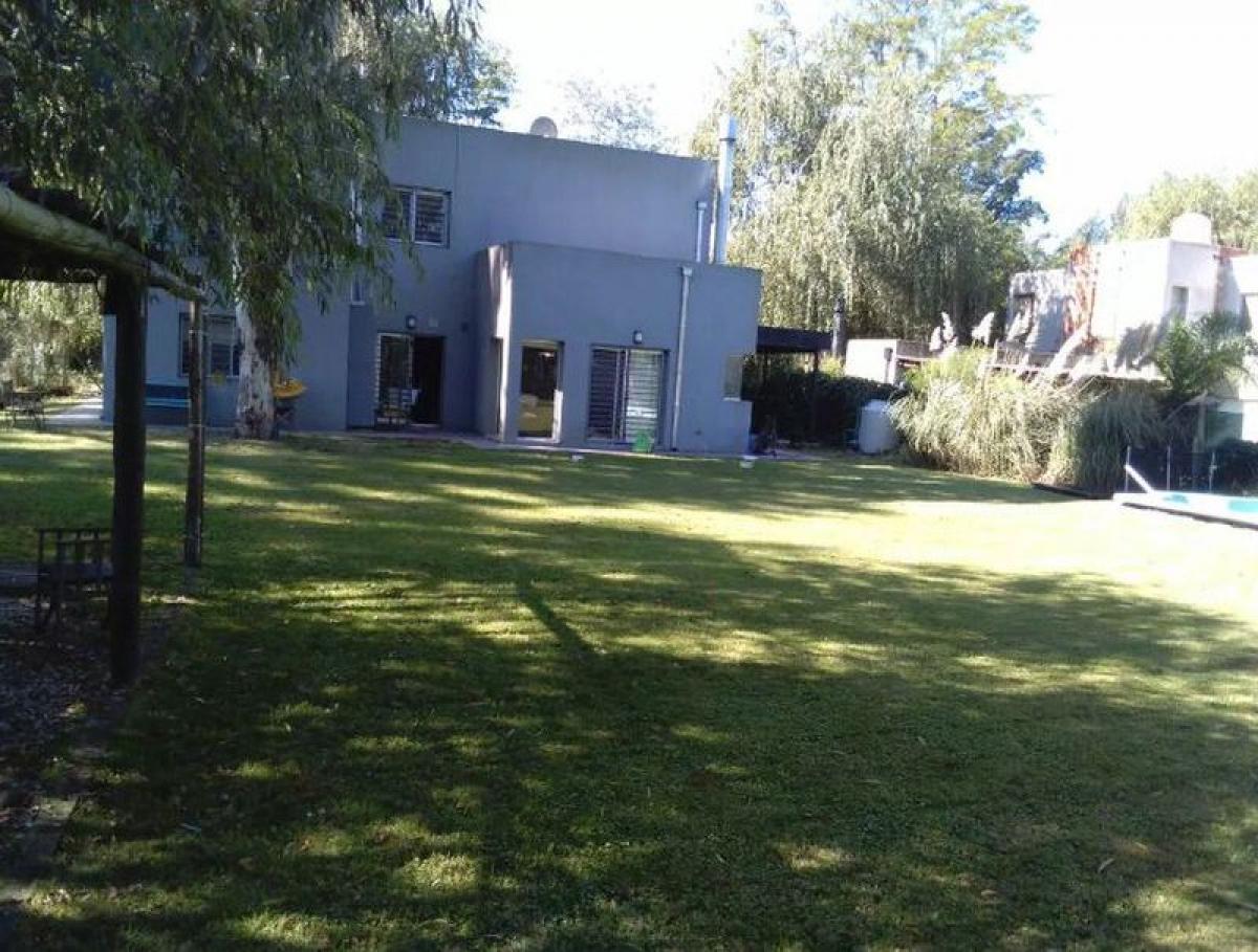 4 bedrooms House in Tigre, Argentina No. 10363