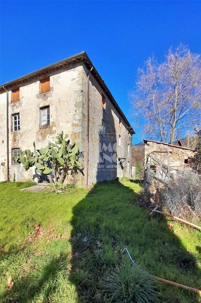 10غرفة منزل في Capannori, Italy رقم 48898