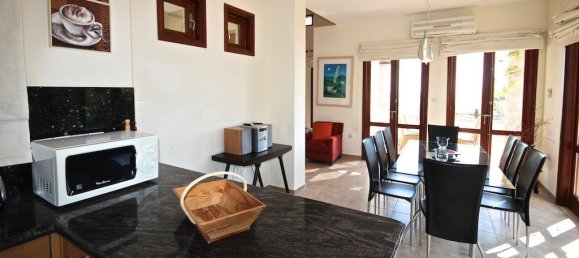 3 dormitorios propiedad comercial en venta en Paphos, Cyprus № 9878 7