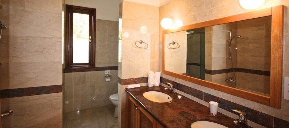 3 bedrooms House in Paphos, Cyprus No. 9878 8