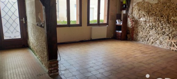 3 bedrooms Townhouse in Saint-Flovier, France No. 67472 4