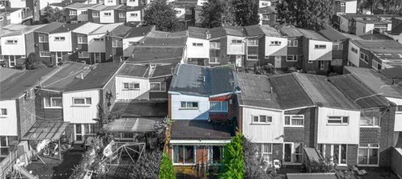 3 bedrooms House in Colindale, United Kingdom No. 7836 17