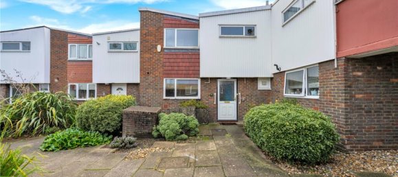 3 bedrooms House in Colindale, United Kingdom No. 7836 3