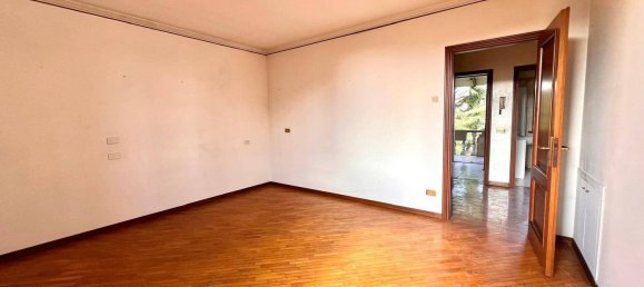 5 rooms Villa in Castel Goffredo, Italy No. 6342 35