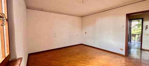 5 rooms Villa in Castel Goffredo, Italy No. 6342 37