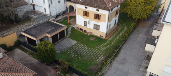 5 rooms Villa in Castel Goffredo, Italy No. 6342 11