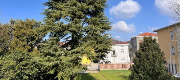 5 rooms Villa in Castel Goffredo, Italy No. 6342 24