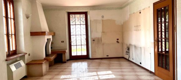 5 rooms Villa in Castel Goffredo, Italy No. 6342 33