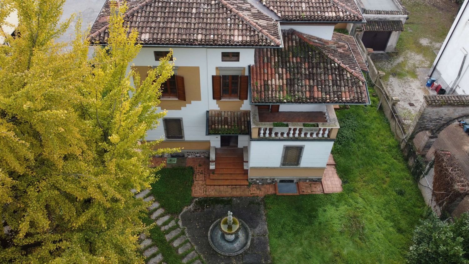 5 rooms Villa in Castel Goffredo, Italy No. 6342
