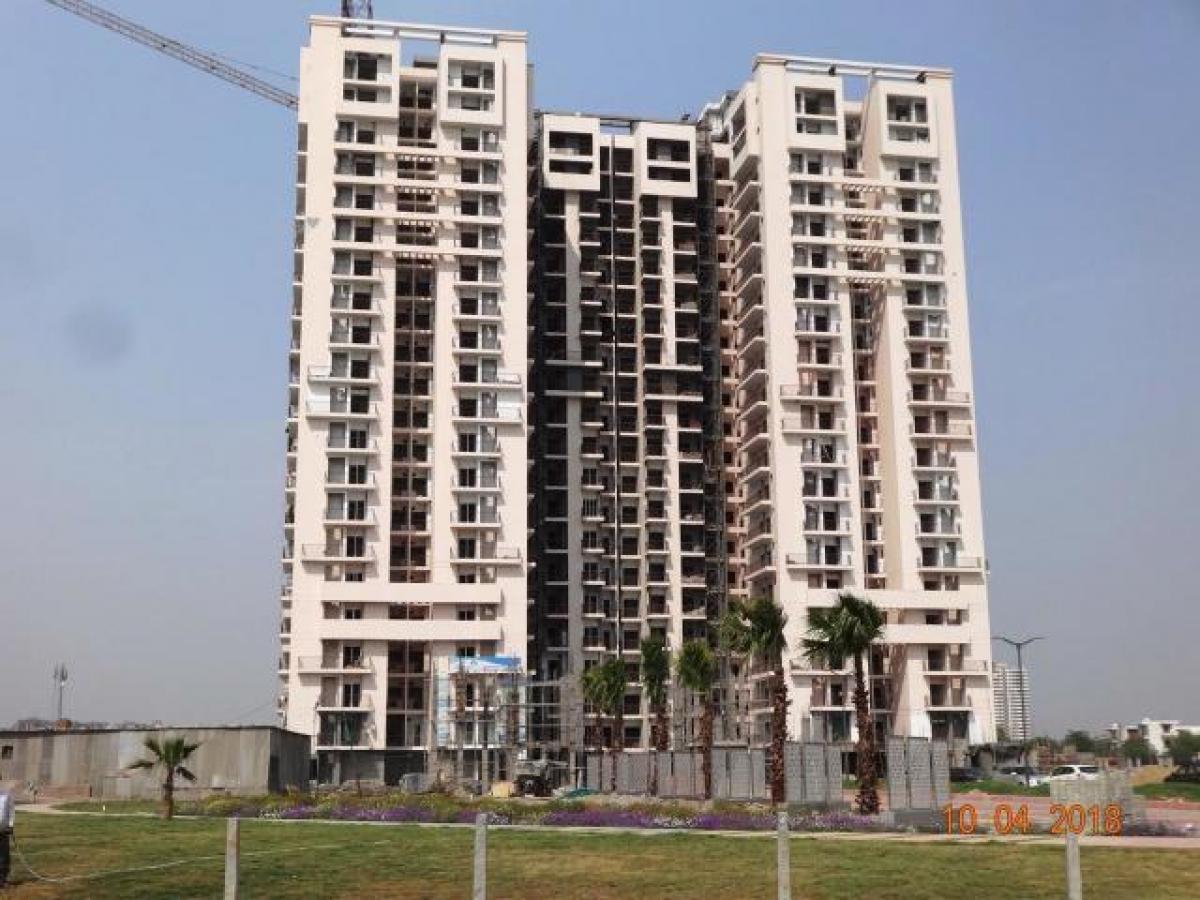 Casa de 2 dormitorios en Noida, India No. 67010