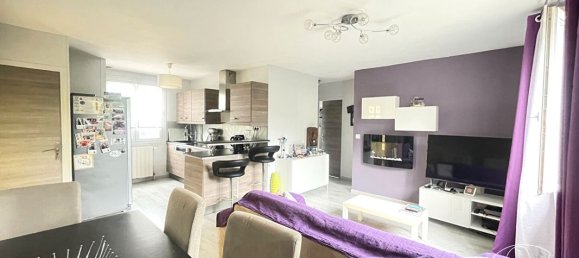 2 bedrooms House in Senlis, France No. 251795 2