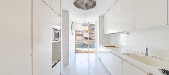 Apartamento de 4 dormitorios en Lisbon, Portugal No. 333346 39