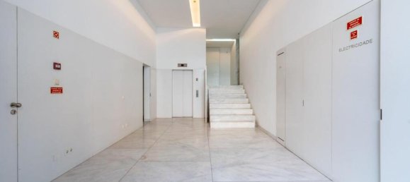 Apartamento de 4 dormitorios en Lisbon, Portugal No. 333346 31
