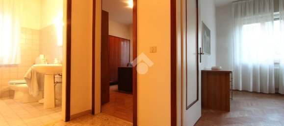 Casa de 8 divisões em Udine, Italy N.º 201405 13