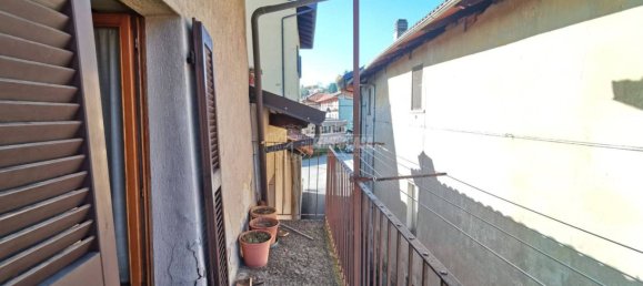 3 bedrooms House in Cuorgnè, Italy No. 63176 26