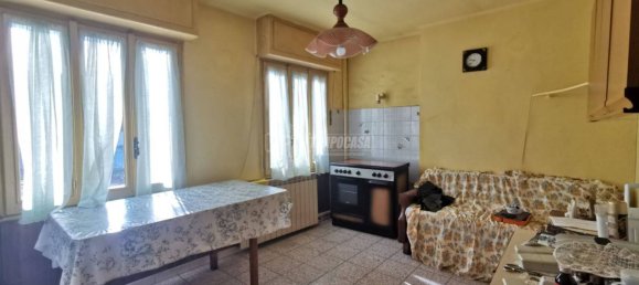 3 bedrooms House in Cuorgnè, Italy No. 63176 3