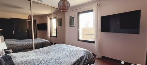 Casa de 5 dormitorios en Amilly, France No. 331044 6