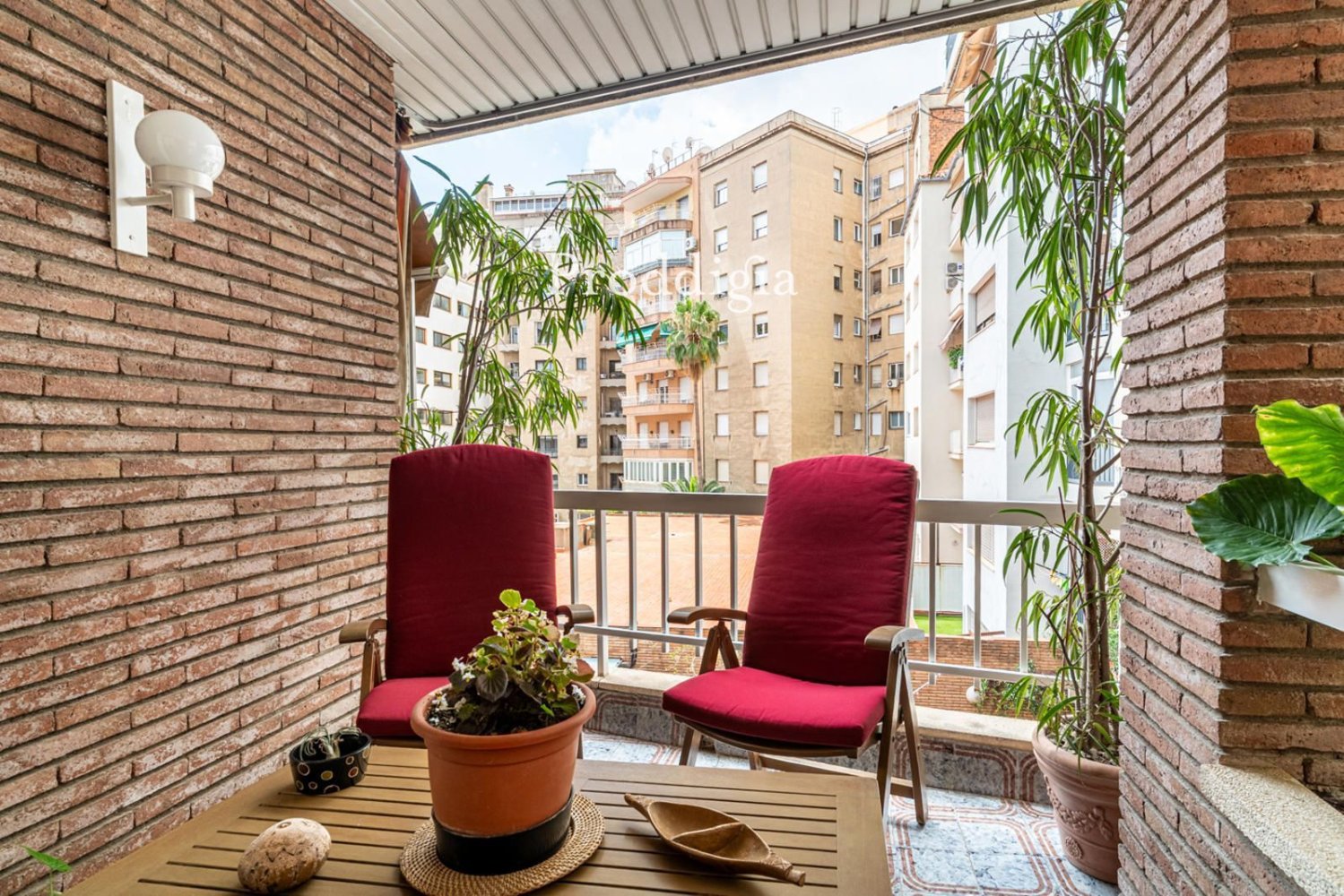 4 bedrooms Apartment in Barcelona, Spain No. 181869