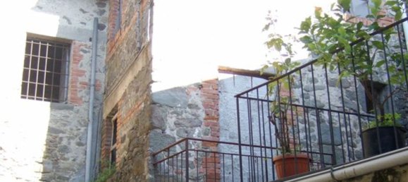 7 rooms House in Villafranca in Lunigiana, Italy No. 255929 3