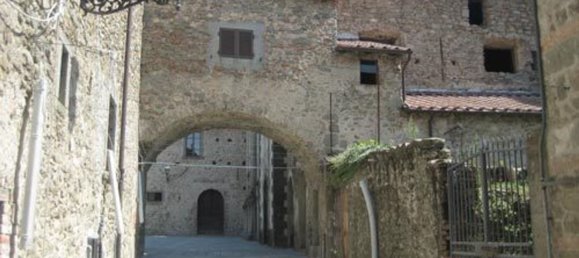7 rooms House in Villafranca in Lunigiana, Italy No. 255929 2