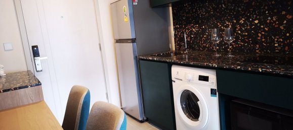 Кондоминиум  с 1 спальней в The Base Sukhumvit 50, Пляж Рейли, Таиланд № 32466 5