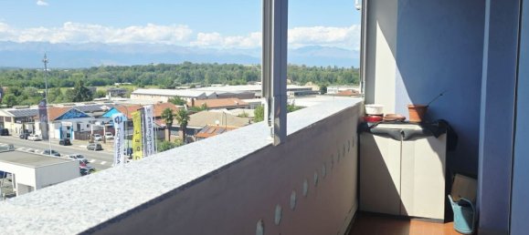 4 rooms Apartment in Turin, Italy No. 265978 12